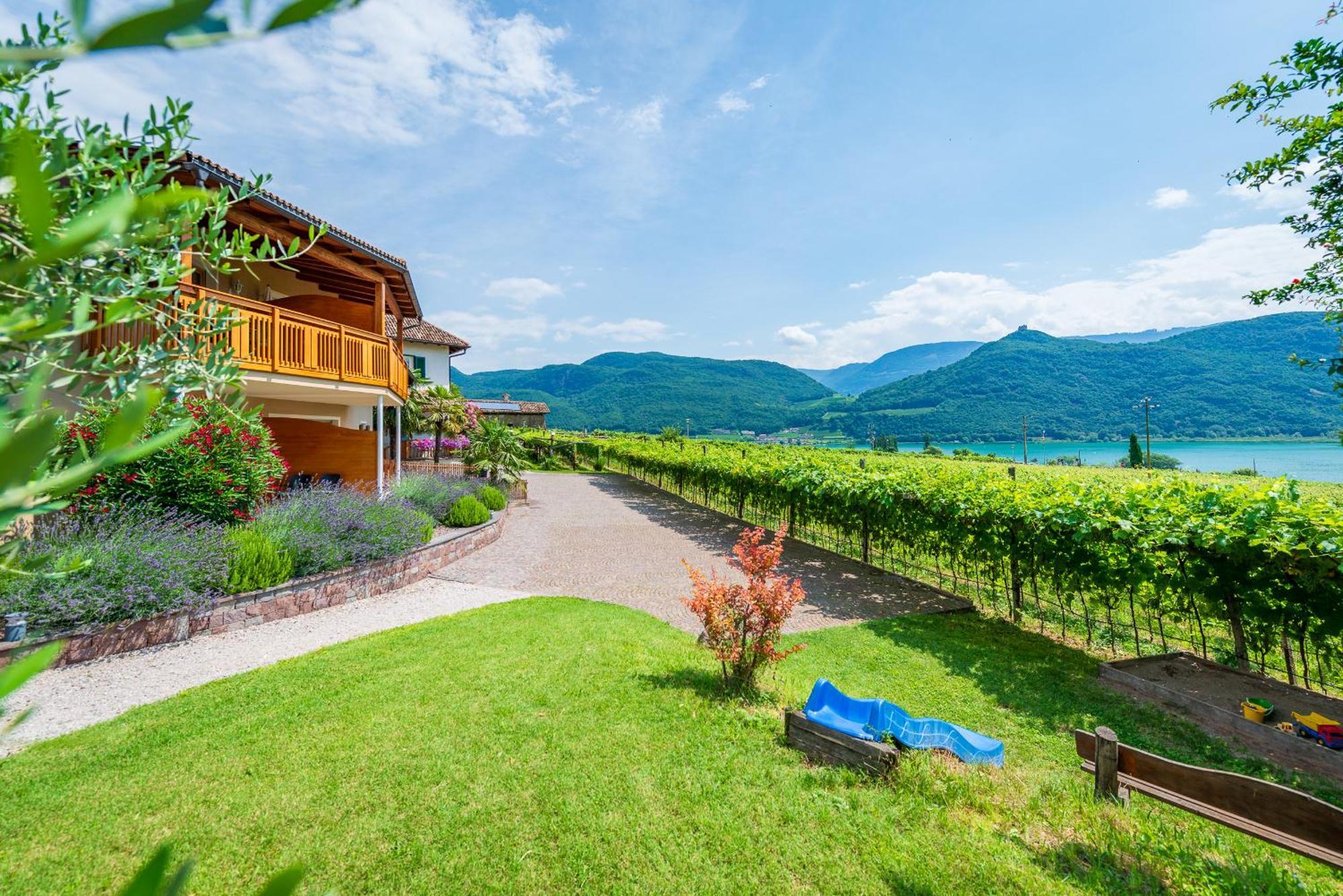 Weinhof Am See Caldaro Eksteriør bilde